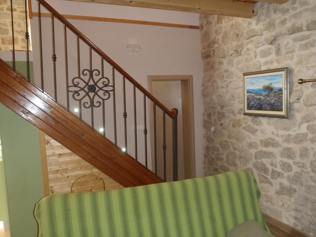 Dalmatian Stone House Vila Krapanj Quarto foto